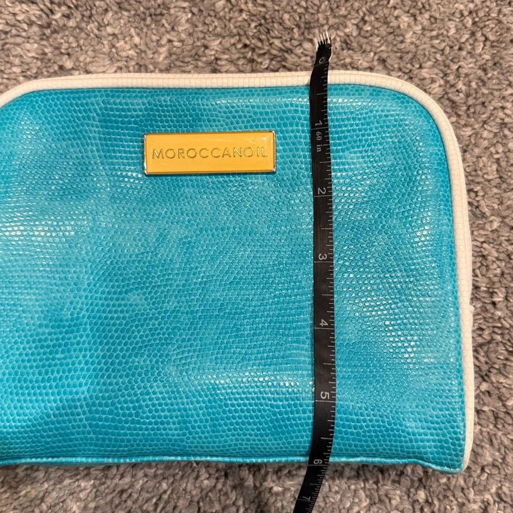 Moroccanoil | Turquoise Cosmetic Case